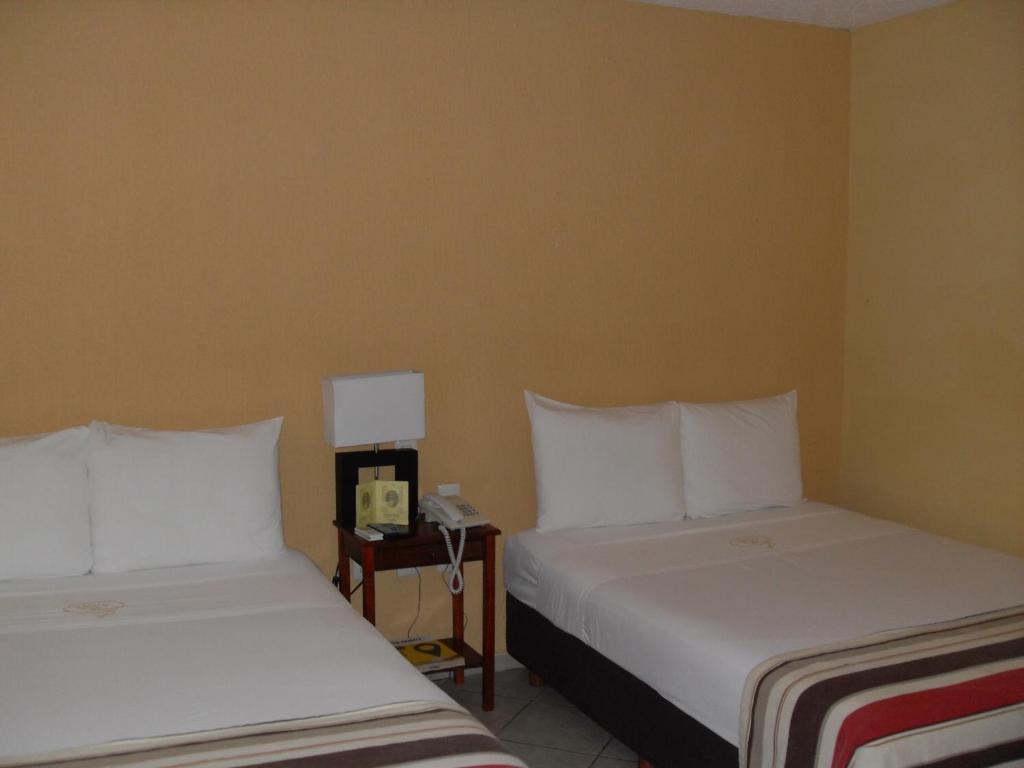 Madero Suites Coatzacoalcos Værelse billede