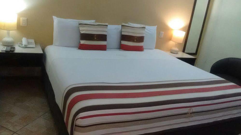 Madero Suites Coatzacoalcos Eksteriør billede